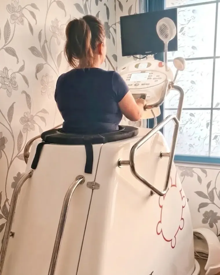 VacuShape vákuumos alakformáló futópad a kezelőben